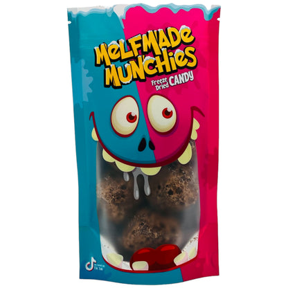 Eine Tüte Gefriergetrockneter Schokoladen, Karamell, Erdnuss Snacks von Melfmade Munchies